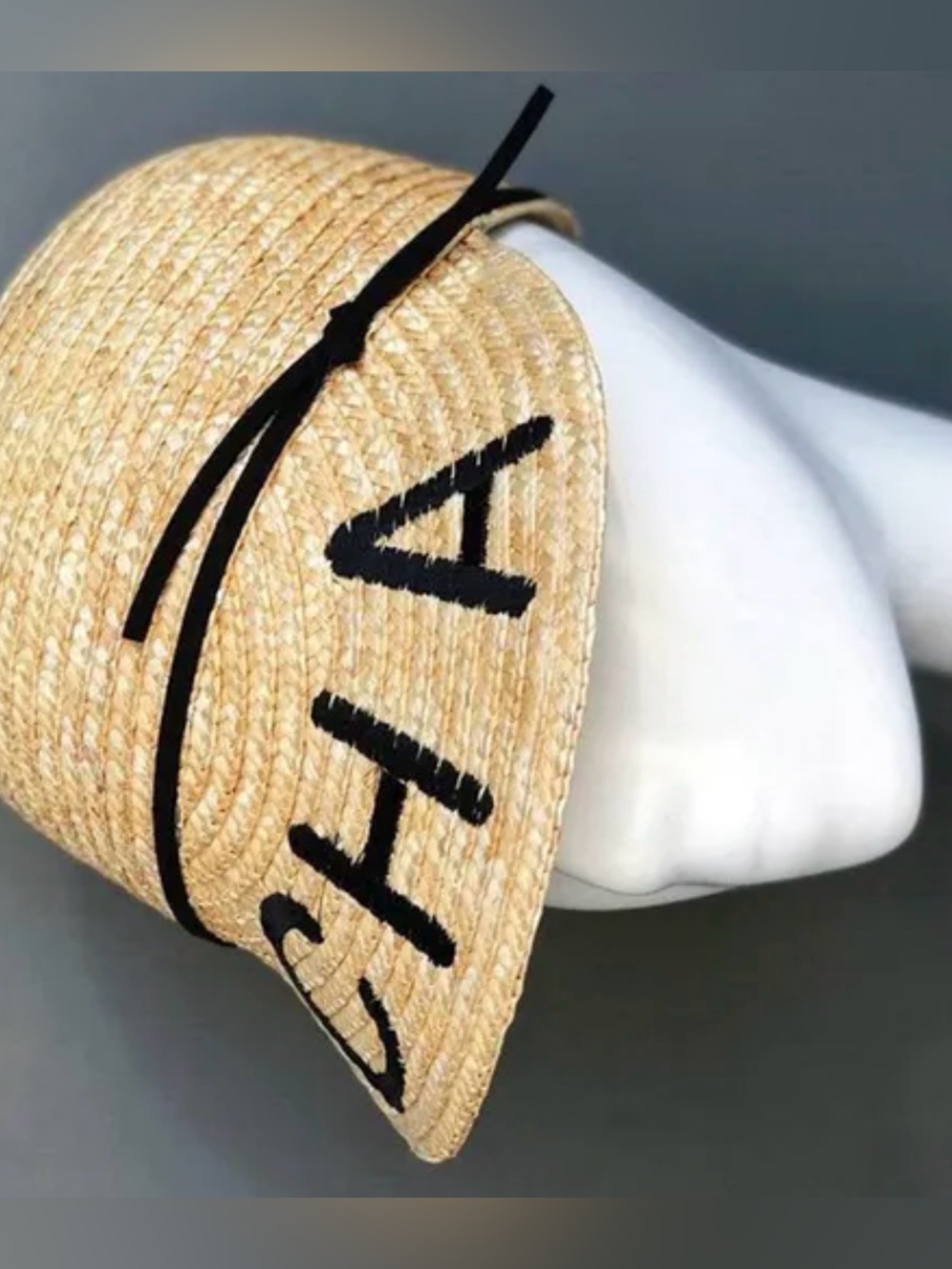 🆕 CHA Embroidered raffia Cap (read) - Picture 4 of 4